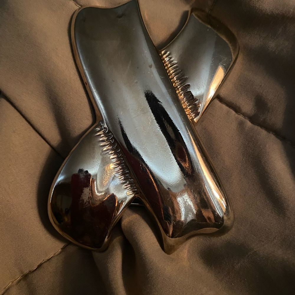 Belt toggle x